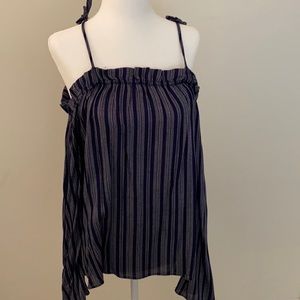 Off shoulder sleeves…cute straps on the shoulder